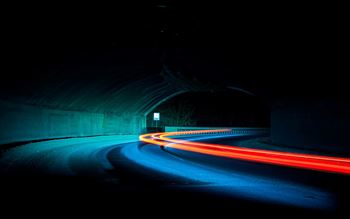 Lights going through tunnel